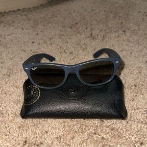 Navy Blue Ray-Ban Sunglasses